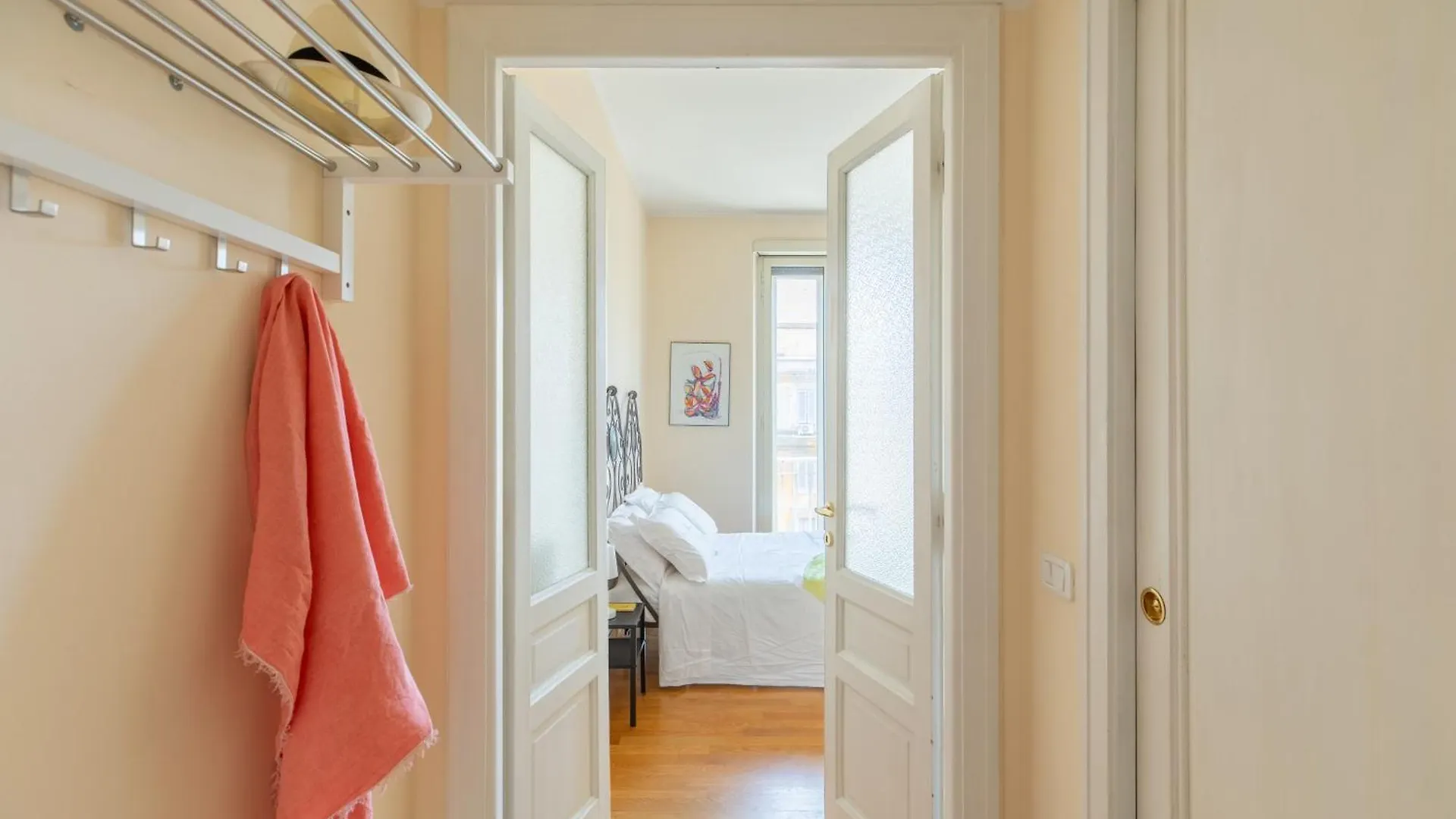 Iflat Bright & Comfy 2-Bedroom Apt Near Vatican Rom Apartment