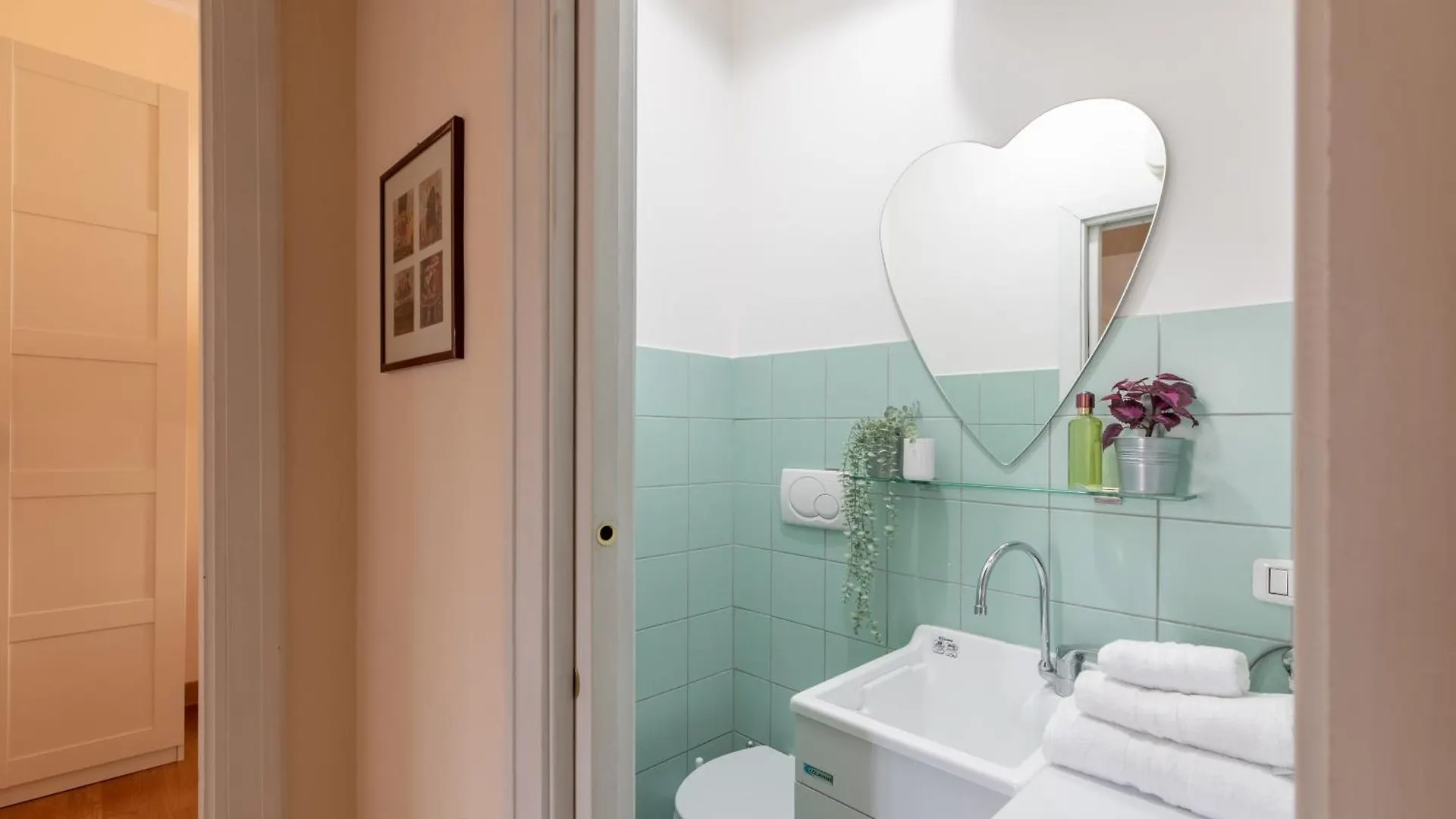 רומא Iflat Bright & Comfy 2-Bedroom Apt Near Vatican דירה