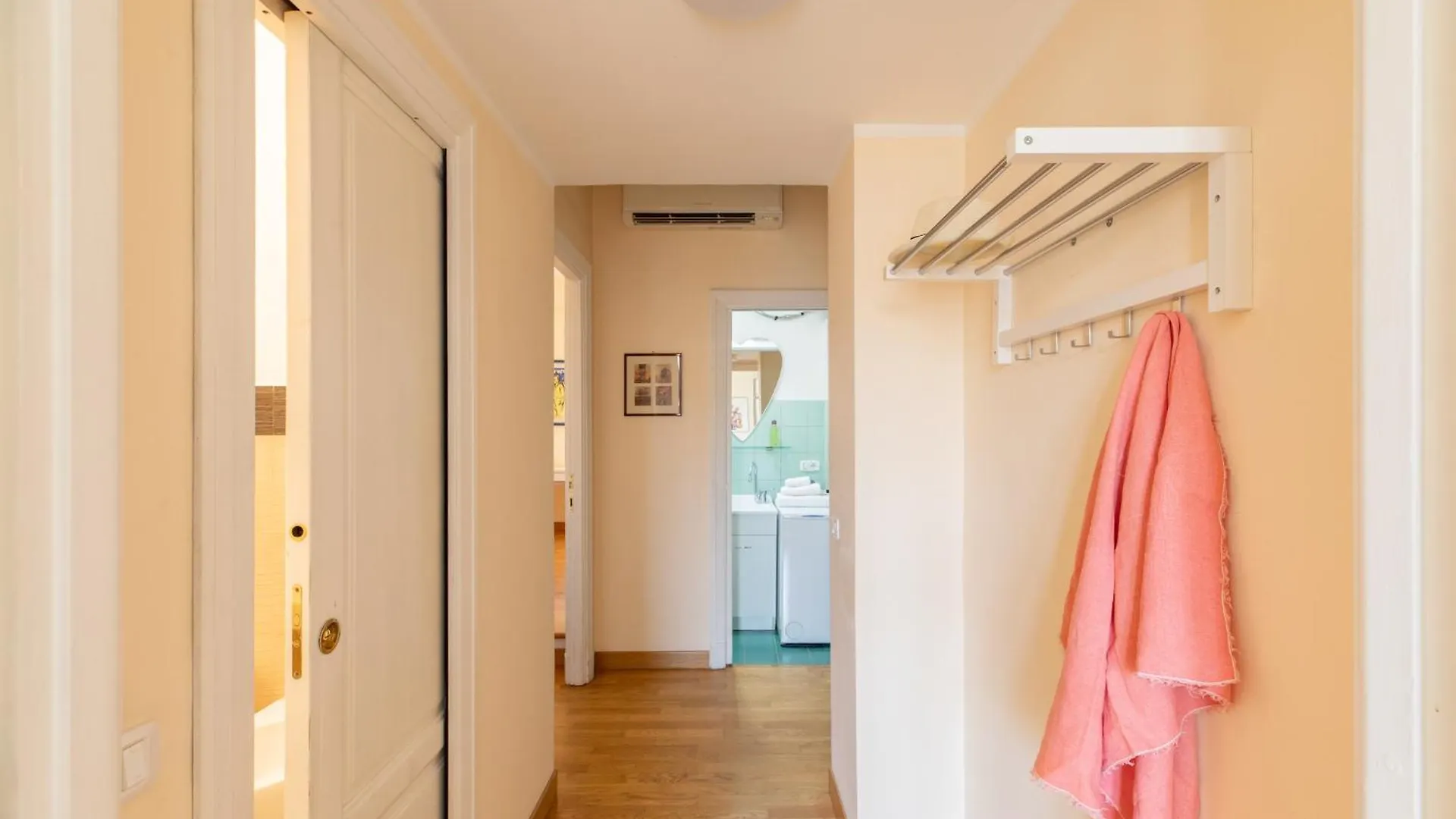 רומא Iflat Bright & Comfy 2-Bedroom Apt Near Vatican 0*,